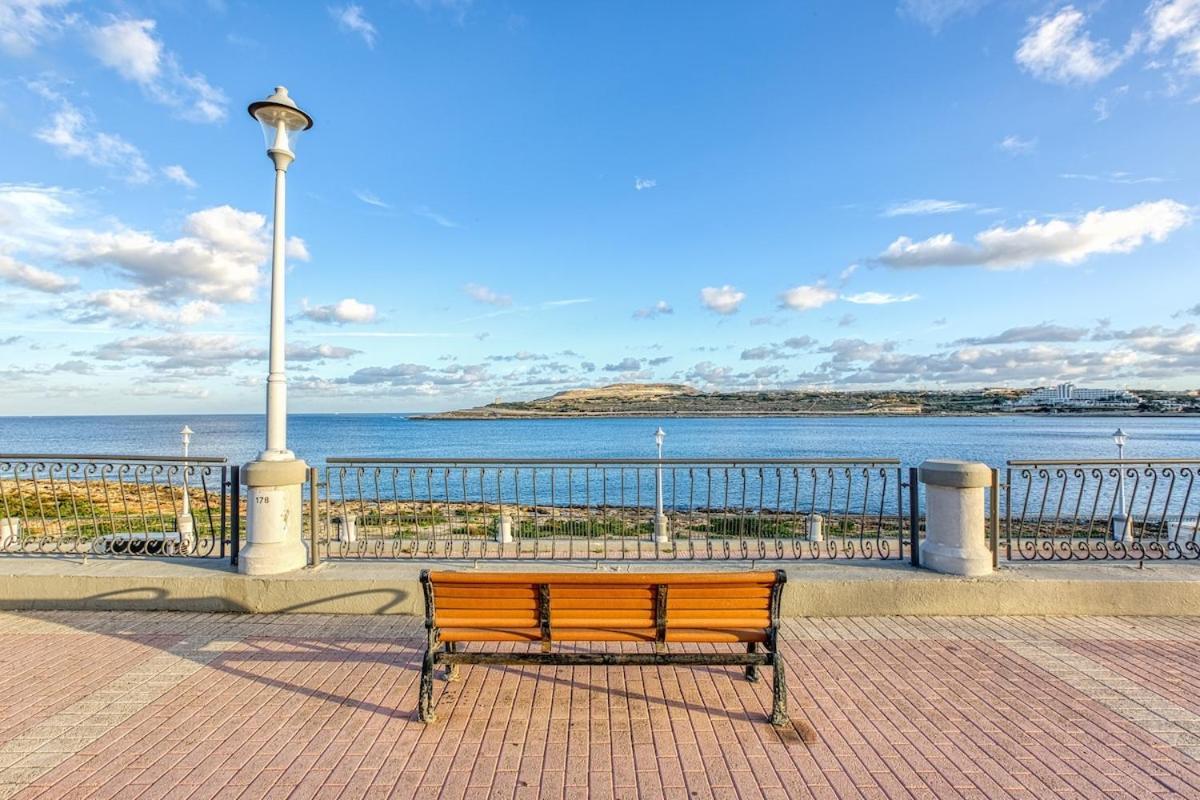 Apartment Qawra Seafront With Large Front Terrace *