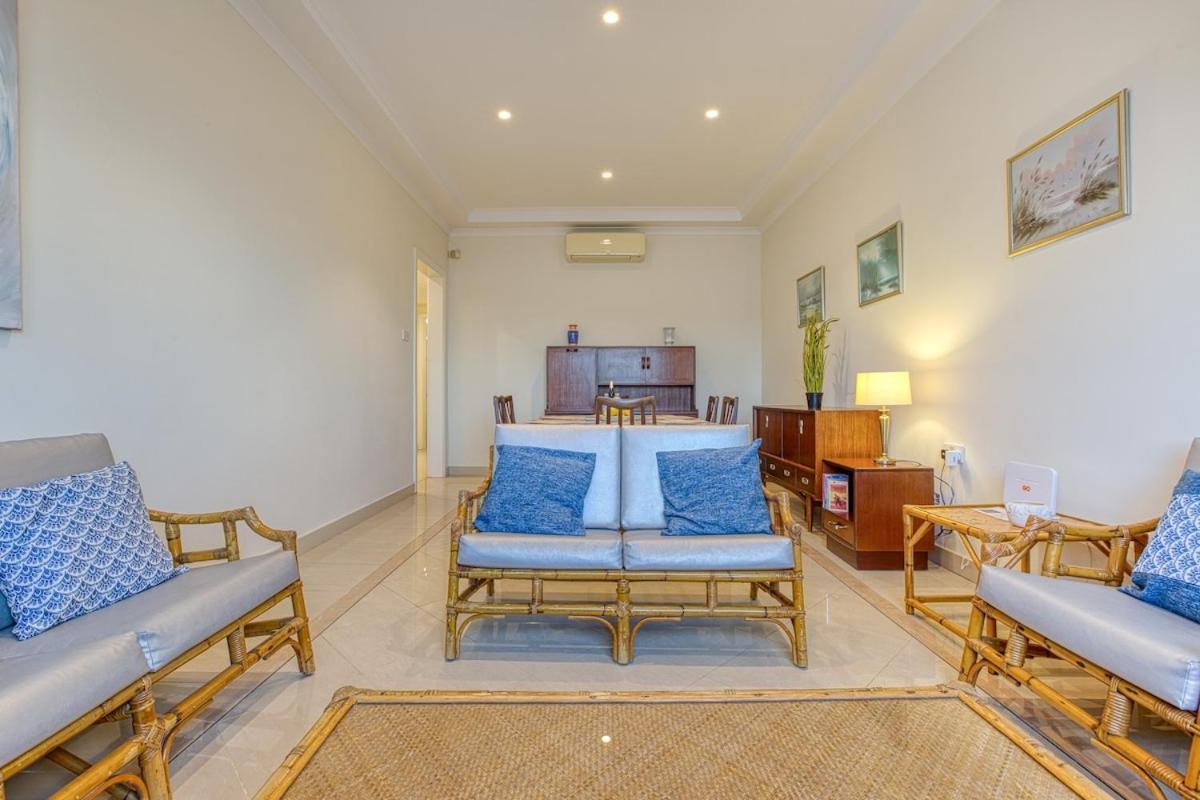 Apartment Qawra Seafront With Large Front Terrace *