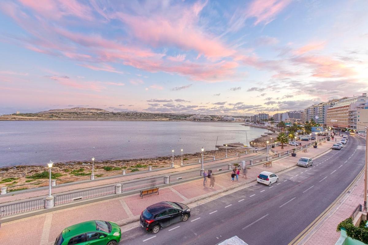 Apartment Qawra Seafront With Large Front Terrace St. Paul's Bay