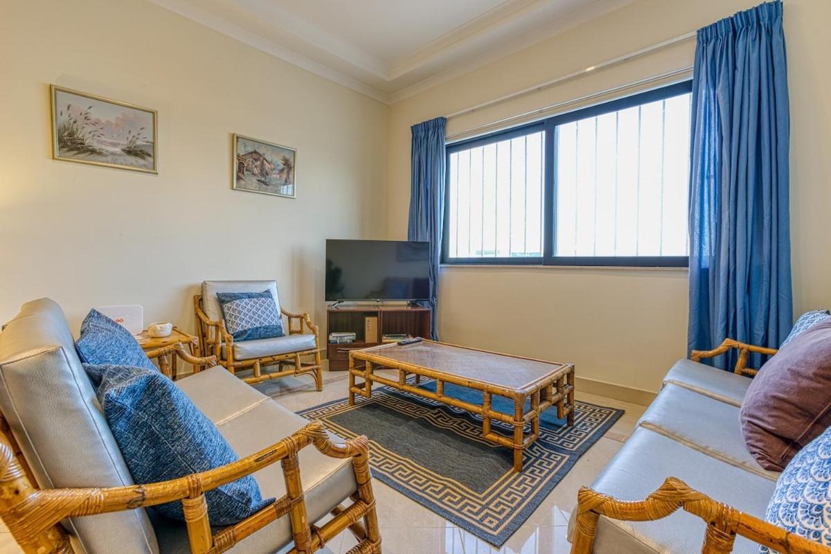 Qawra Seafront With Large Front Terrace Apartment